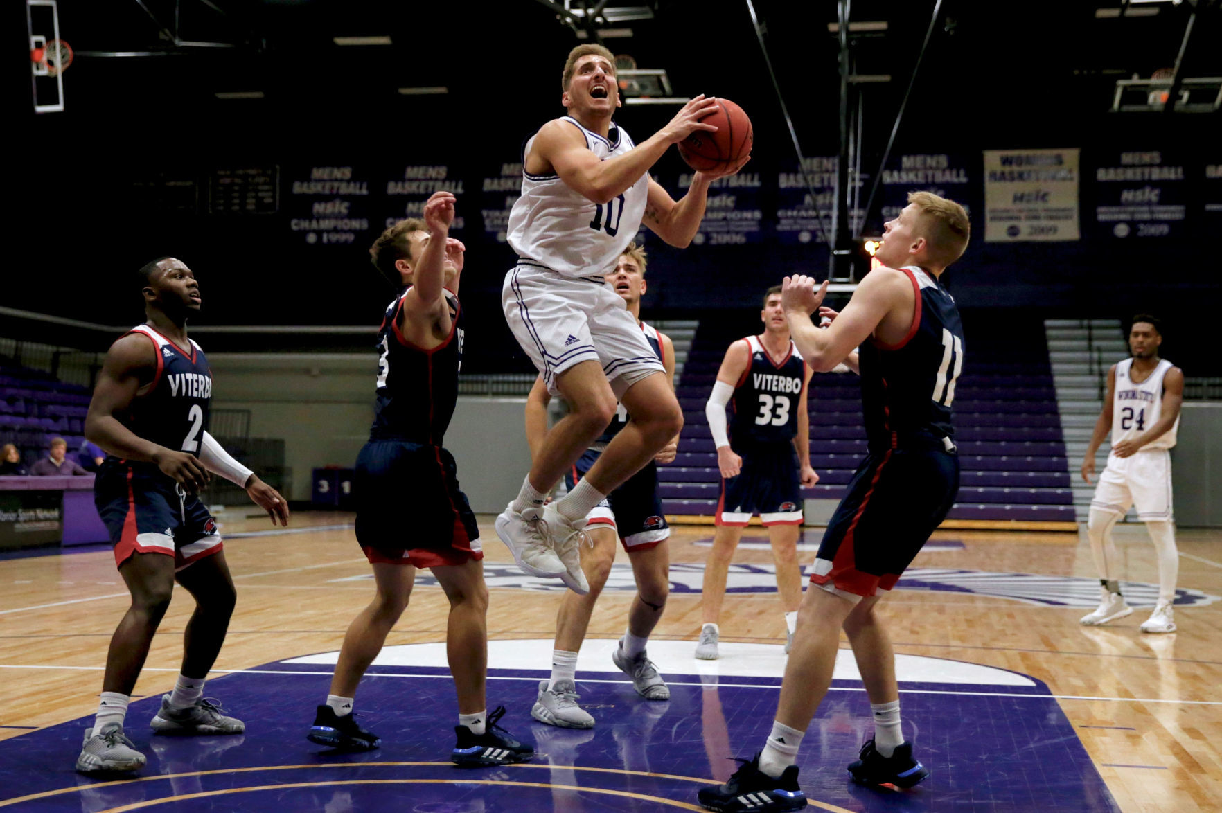 Winona State Men's Basketball vs LaCrosse Viterbo
